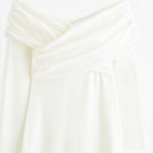 Never Worn Large Abercrombie & Fitch Off-The-Shoulder Mini Sweater Dress